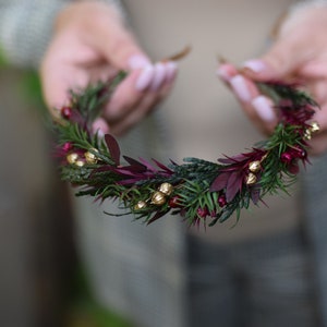 Berry christmas headband, Christmas flower crown, holiday flower crown, berry headband, Red berries greenery flower crown