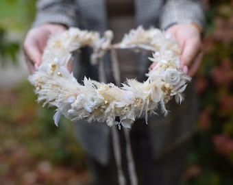 White Dried Flower crown, Winter Wedding flower crown, Bridal flower crown, Rustic Flower Crown, Maternity photosession