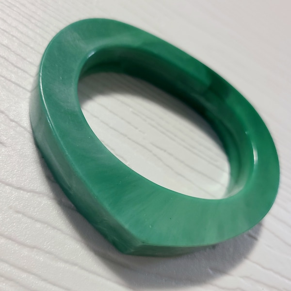 1960s Green Marbled Celluloid Bangle