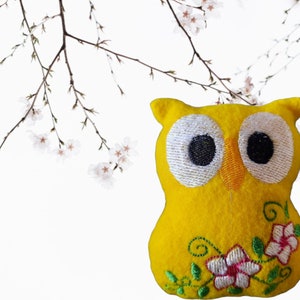 Lucky charm, owl, lucky owl, FLOWERS yellow, size 9 x 7.5 cm image 2