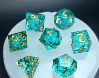 MINI Dice Silicone Dice Mold Sharpedge- 7 DnD dice mold- Tiny 12mm mold for resin dice casting