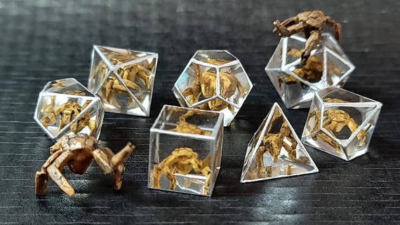 Project Hail Mary Inspired Resin Dice Set with Alien Rocky | Handmade DND Dice Set | Tabletop RPG Polyhedral Dice 7 Piece Set