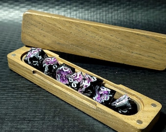 Dnd dice oak box with laser engraving