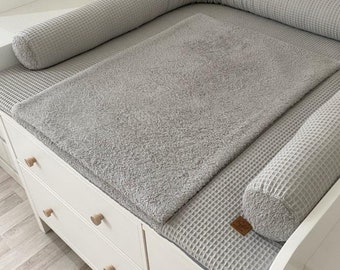 Matelas à langer avec matelas imperméable et déhoussable gris clair