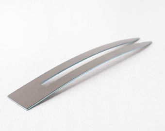 Edge spring fork, titanium hair fork