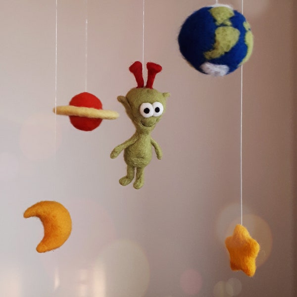 Felt mobile SMALL EXTRATERRESTRIAL FELT FELTED Mobile Children's room decoration Boy Baby Gift Baptism Birth Baptismal gift felt-michel decoration