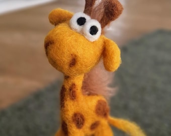 Enchanting giraffe EDUARD, hand-felted, felt animals, felt figure, felt giraffe, mobile, pendant, car decoration, children's room, African safari, boy