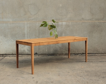 Table à manger en chêne vintage non conforme milieu du siècle danois bois massif industriel bureau en bois massif Paul