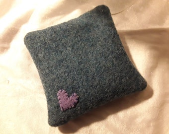 Coussin aux herbes 13 x 13 cm