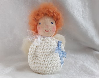 Petit ange gardien 9 cm, crocheté et feutré