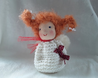 Small guardian angel 9 cm, crocheted and felted