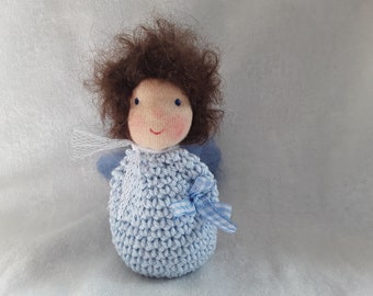 Petit ange gardien 9 cm, crocheté et feutré