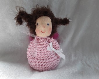 Petit ange gardien 9 cm, crocheté et feutré