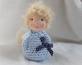 Petit ange gardien 9 cm, crocheté et feutré