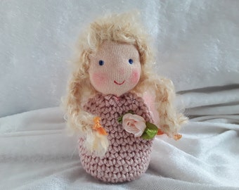 Petit ange gardien 9 cm, crocheté et feutré