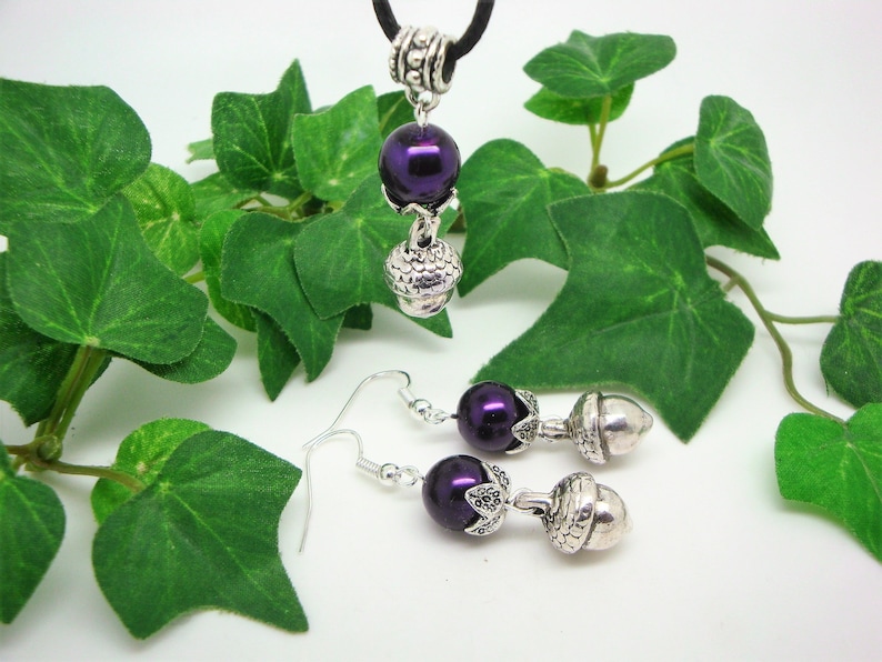 autumnal jewelry set acorns acorns earrings and pendant with ribbon