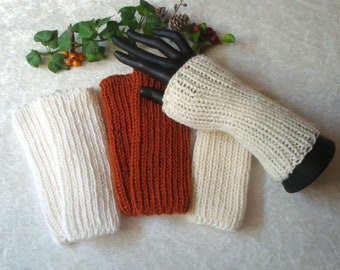 Pulse warmer hand cuffs made from soft wool blend yarn