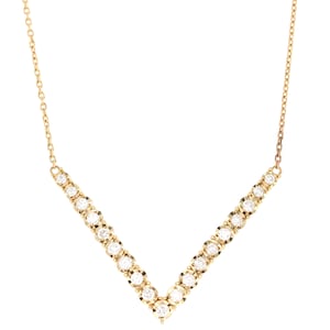 Natural Round Cut Diamond Chain Pendant in 14k Yellow Gold