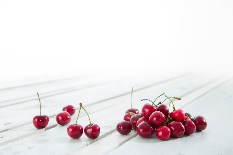 Cherries with kirsch fruit spread 50 g / 210 g image 3