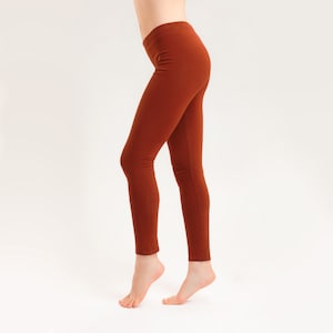 Organic leggings rust