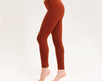 Organic leggings rust