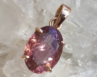 Pendentif pierre de guérison tourmaline rubellite à facettes en or rose 14 carats fait à la main A1338