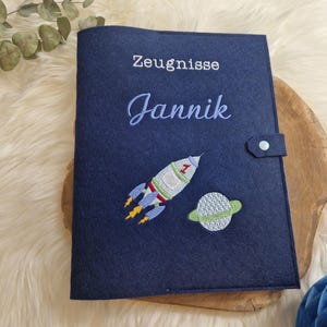 Certificate folder space rocket