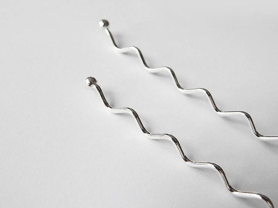 Haarreifen Aus Metall Mit Zacken Und Kugel-Applikation – 39 Cm