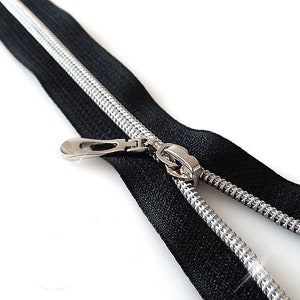 Spiral zipper Autolock 7 mm / 50-80 cm divisible black/ silver