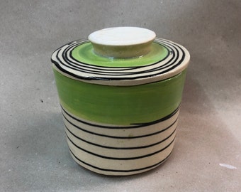 French water butter dish for 250g in blue or green