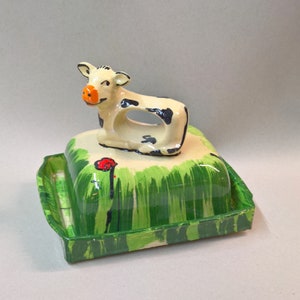 Ceramic butter dish for 250g butter with cow
