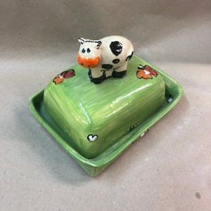 Ceramic butter dish for 250g butter with cow on the flower meadow