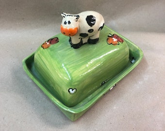 Ceramic butter dish for 250g butter with a cow in the flower meadow