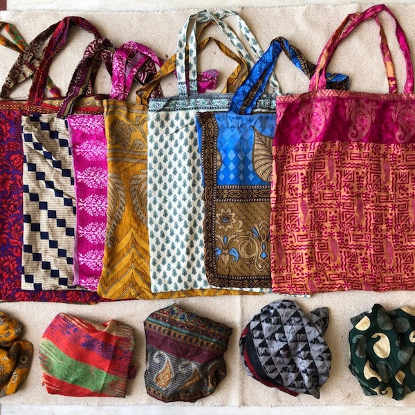 Packaging Bag, Silk Handle Bag, Gift Bags With Your Shop Goods, Saree Bag, Shopping Bags, Clothing Carry Bags, Size - 16x16 Inches