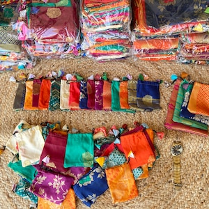 Seidenbeutel, Verpackungsbeutel, Sarisbeutel und Taschen, bedruckte Seidenbeutel, Banarasi Sarisbeutel, 4 Größen erhältlich 3x4, 4x5, 4x6, 5x7 Inch