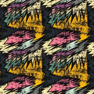 Op de afbeelding: Herhalend abstract geometrisch patroon met grillige vormen in geel, roze, teal en paars op een donkergrijze achtergrond. Het ontwerp heeft een verweerde, getextureerde uitstraling, waardoor een grunge-esthetiek ontstaat. Geschikt voor diverse toepassingen.