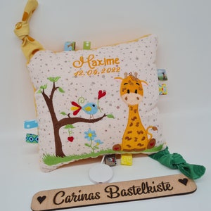 Spieluhr, Spieluhr Giraffe, Spieluhr Baby, Spieluhr mit Wunschmelodie, Kissen personalisiert, Geschenk zur Geburt, Kissen mit Namen Bild 2