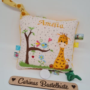Spieluhr, Spieluhr Giraffe, Spieluhr Baby, Spieluhr mit Wunschmelodie, Kissen personalisiert, Geschenk zur Geburt, Kissen mit Namen Bild 6