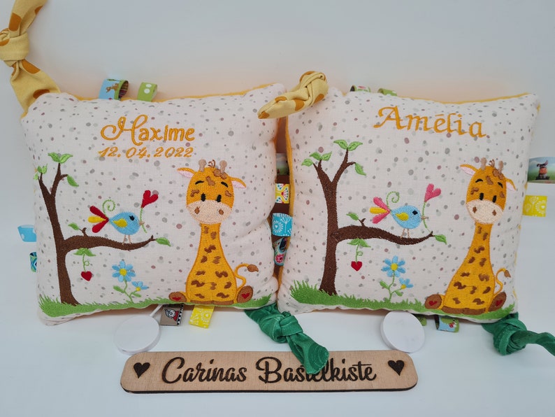 Spieluhr, Spieluhr Giraffe, Spieluhr Baby, Spieluhr mit Wunschmelodie, Kissen personalisiert, Geschenk zur Geburt, Kissen mit Namen Bild 3