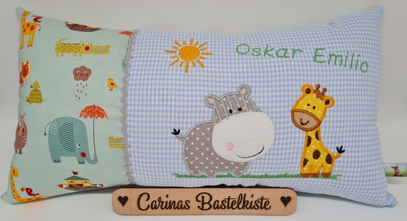 Geburtskissen, Namenskissen, Kissen personalisiert, Geschenk zur Geburt, Schmusekissen, Nilpferd & Giraffe, mit Namen, Baby, Taufe Bild 4