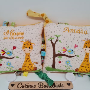 Spieluhr, Spieluhr Giraffe, Spieluhr Baby, Spieluhr mit Wunschmelodie, Kissen personalisiert, Geschenk zur Geburt, Kissen mit Namen Bild 4