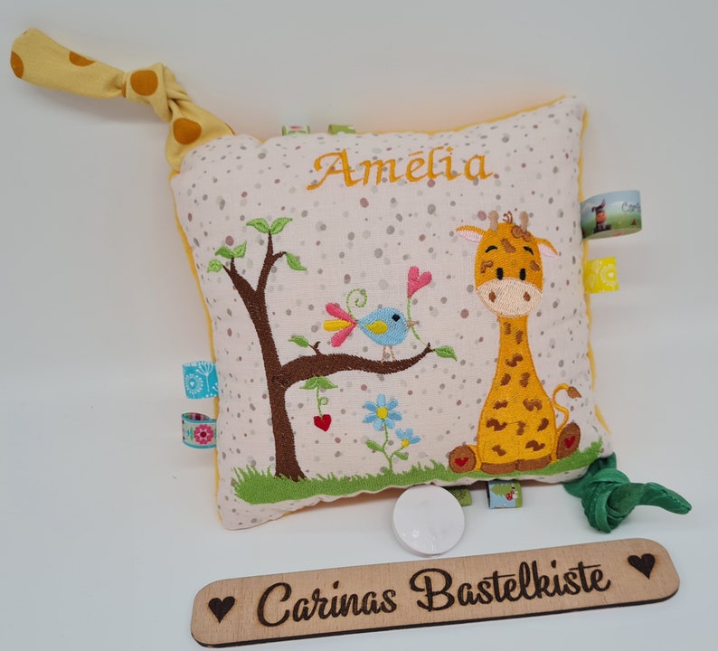 Spieluhr, Spieluhr Giraffe, Spieluhr Baby, Spieluhr mit Wunschmelodie, Kissen personalisiert, Geschenk zur Geburt, Kissen mit Namen Bild 5