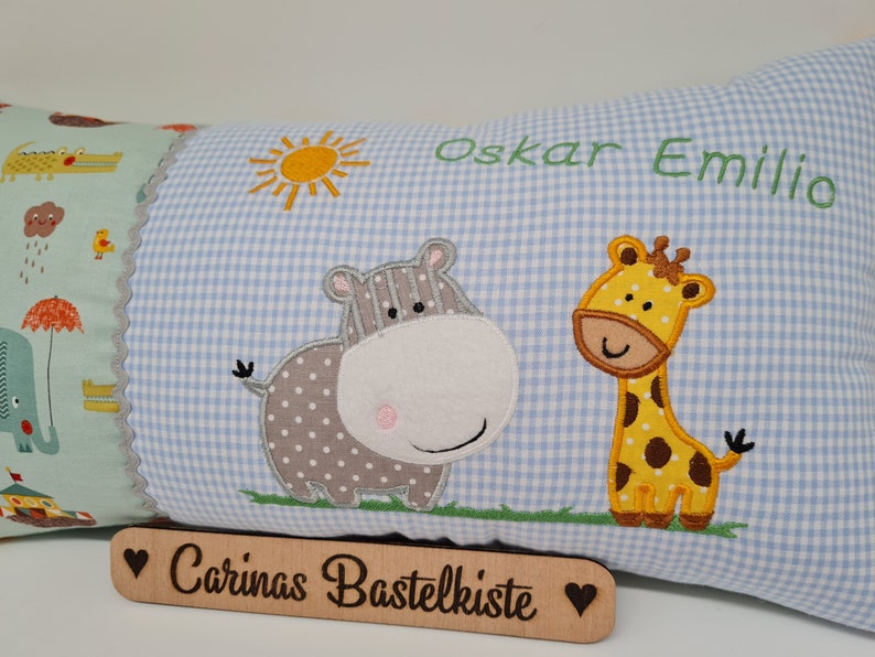 Geburtskissen, Namenskissen, Kissen personalisiert, Geschenk zur Geburt, Schmusekissen, Nilpferd & Giraffe, mit Namen, Baby, Taufe Bild 6