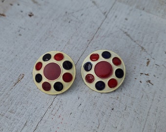 Sixties earrings with clip closure