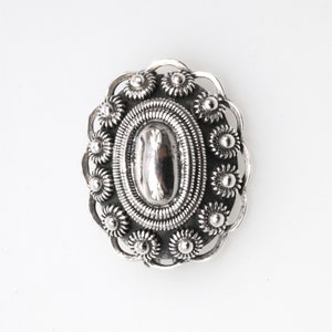 Vintage silver flower brooch