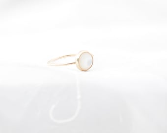 Gold ring, simple, minimalistic solid 14k Gold, minimalistic golden ring with mother of pearl, solid 14k Gold