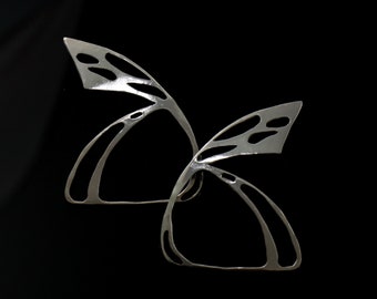 Butterfly silver earrings with freshwater pearl, Long earrings, Wedding Jewelry, BUTTERFLY Collection