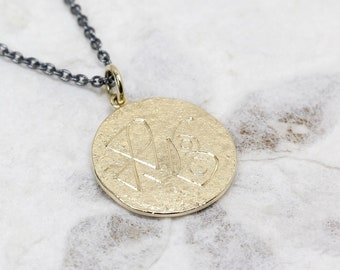 Plate pendant with engraving of your choice made of 585 gold, 18 mm, hammered gold disc, goldsmith's work