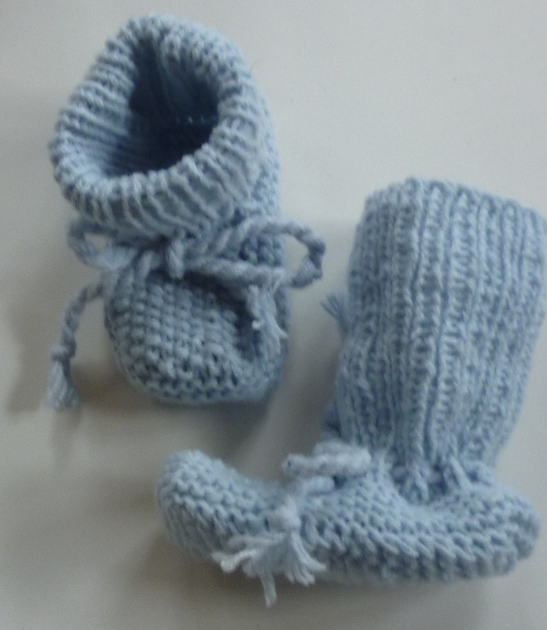 Hand-knitted baby shoes with love image 1