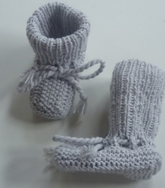 Con preciosos zapatos de punto para bebés hechos a mano | Etsy México